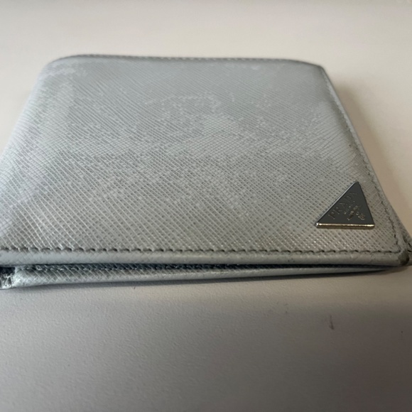 Prada Wallet - Picture 9 of 9